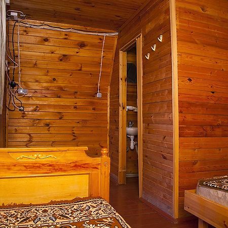 Номера В Деревянных Домиках Hotell Fontanka Eksteriør bilde